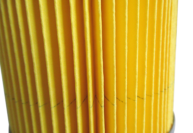 High efficiency cylindrical air filter